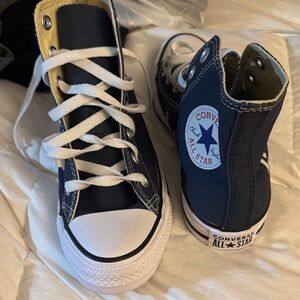 Converse ladies High-Top Sneakers - Dark Blue and White